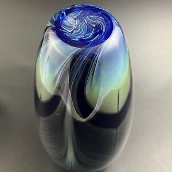 Randy Strong Art Glass Iridescent Cobalt Pulled Feather 9 1/2" Vase - Si… - Picture 4 of 8
